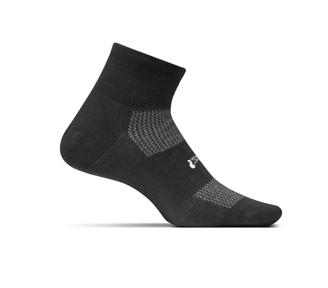 Feetures High Performance Ultra Light Quarter Cut Socks